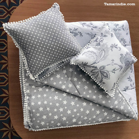 Floral Grey Double Bedspread| غطاء سرير رمادي مع أزهار مزدوج