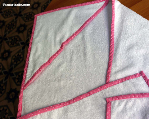 Hooded Pink Baby Towel- Customization Possible|منشفة طفل زهرية