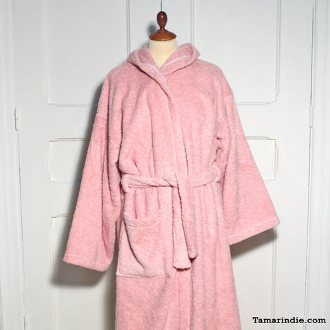 Pink Hooded Men or Women's Bathrobe| روب حمام للنساء او للرجال لون وردي