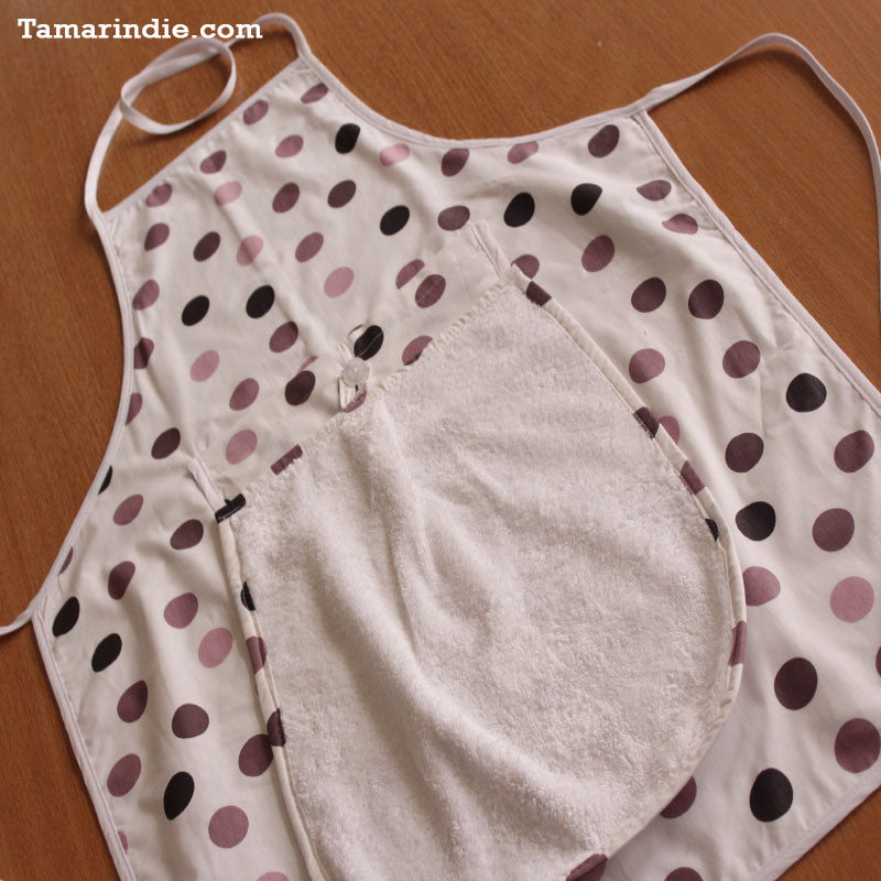 Dotted Kitchen Apron with Detachable Towel|مريول مطبخ مرقط مع منشفة متحركة
