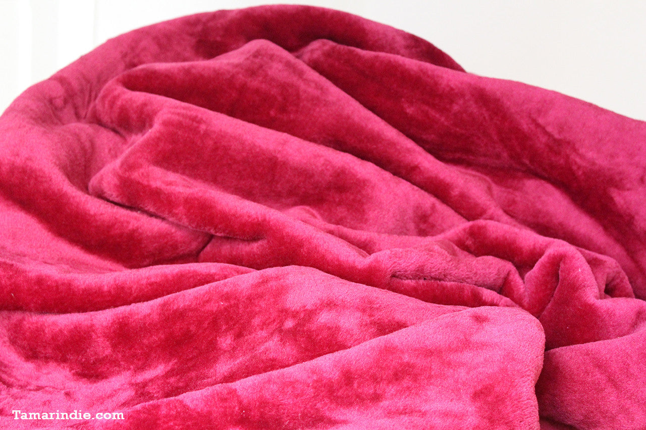 Burgundy Winter Blanket|بطانية لون برغوندي للشتاء