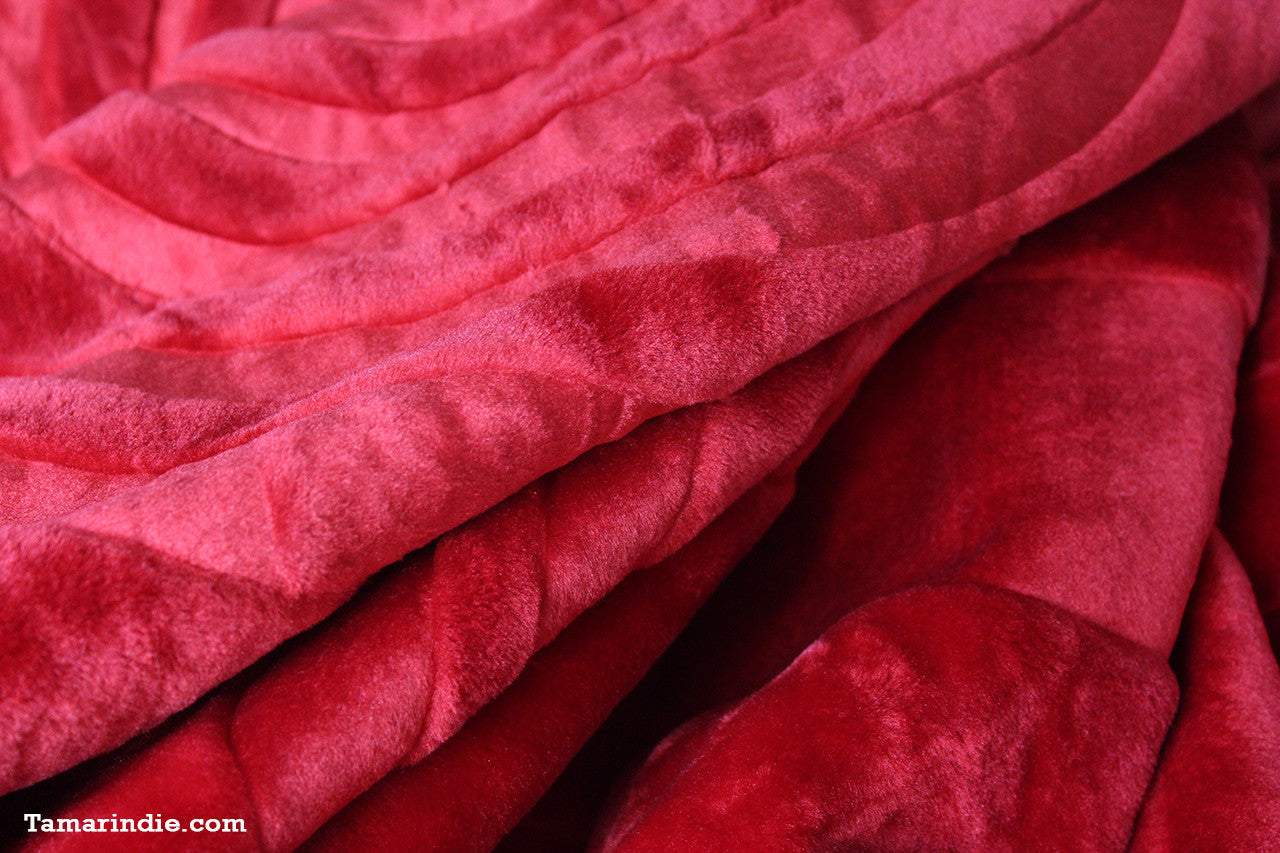 Crimson Winter Blanket|بطانية لون قرمزي للشتاء