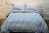 Light Blue Angles & Dots Duvet Bed Set|طقم مفارش النقاط والزوايا الزرقاء مع لحاف