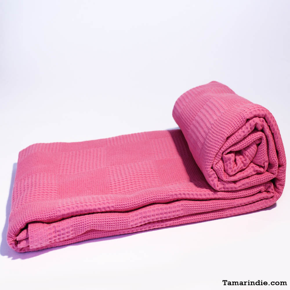 Extremely Soft Pink Cotton Throw|بطانية قطنيةوردية بغاية النعومة
