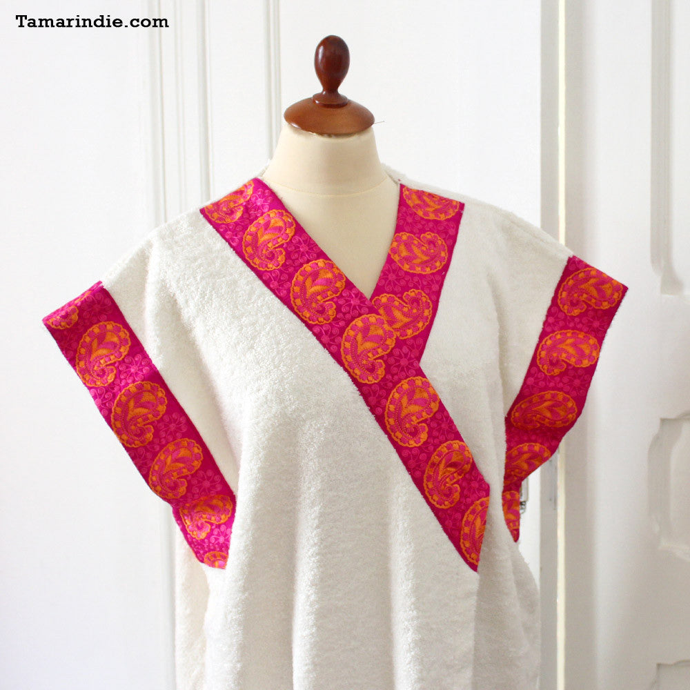 Pink Cashmere Towel Wrap|منشفة عباية مع تطريز كاشمير وردي
