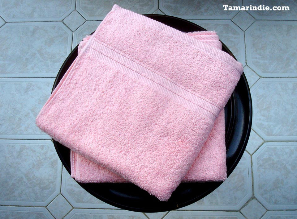 Classic Pink Hand Towel|منشفة يدّ لون زهري كلاسكية