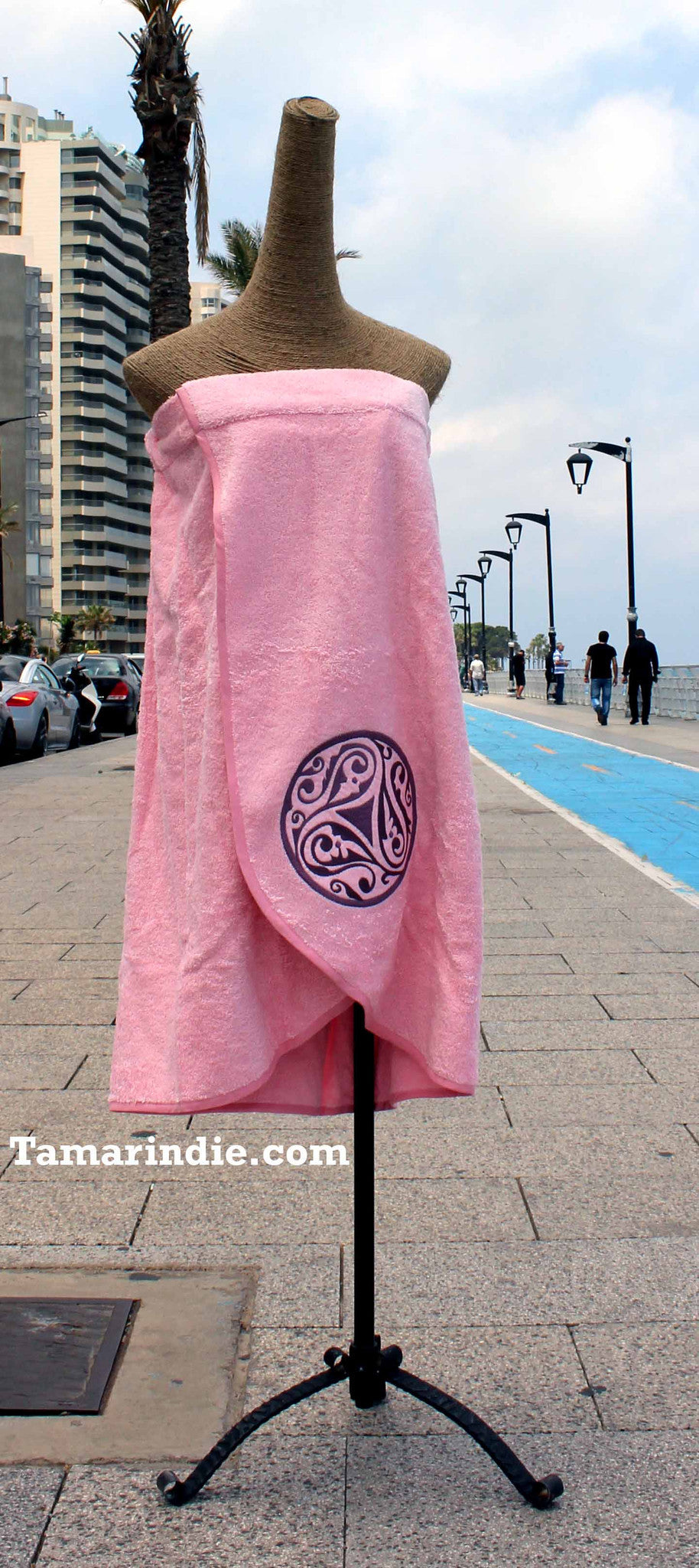 Pink Embroidered Towel Wrap|روب حمام زهري مُطرز