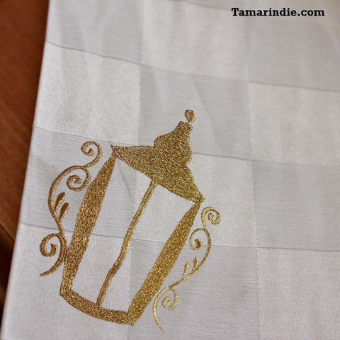 Ramadan Lantern Embroidered Table Cloth|شرشف طاولة رمضاني مطرز مع فوط